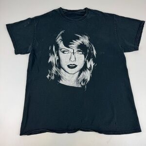 Black Graphic Men's T-Shirt